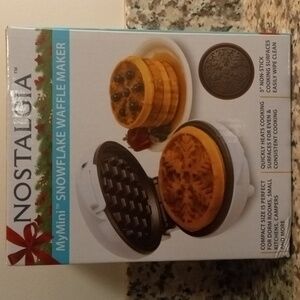 Nostalgia MyMini Festive Waffle Maker - White